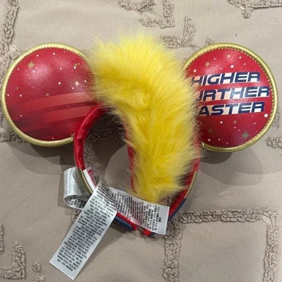 Captain Marvel Disney Headband - Picture 2 of 3